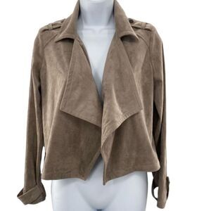 CUPCAKES & CASHMERE Robin Faux Suede Drape Front Cropped Moto Jacket
